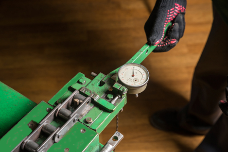 втулки, вали, осі для ланцюгів